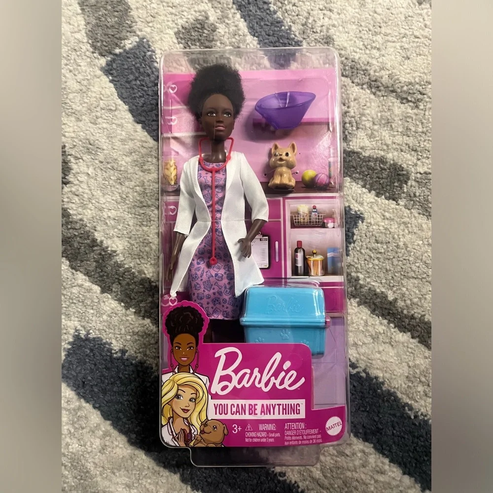 Barbie Veterinarian Doll - Picture 1 of 3